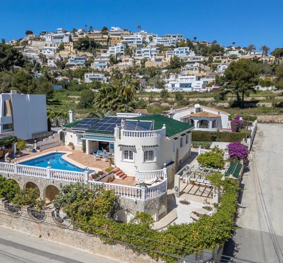 Image No.2-4 Bed Villa for sale