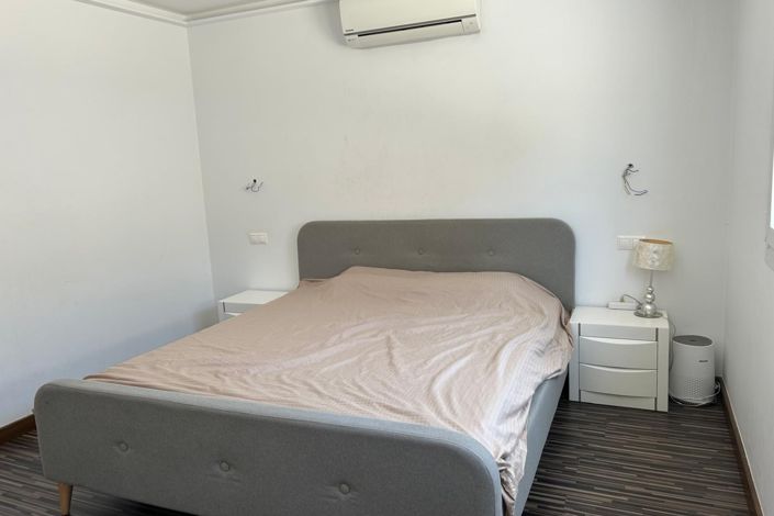 Image No.39-4 Bed Property for sale