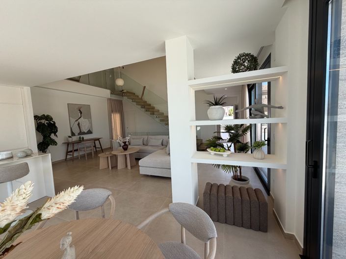Image No.19-3 Bed Villa for sale
