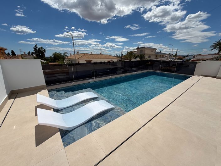 Image No.2-3 Bed Villa for sale