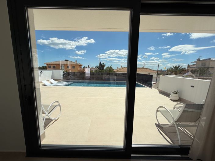 Image No.21-3 Bed Villa for sale