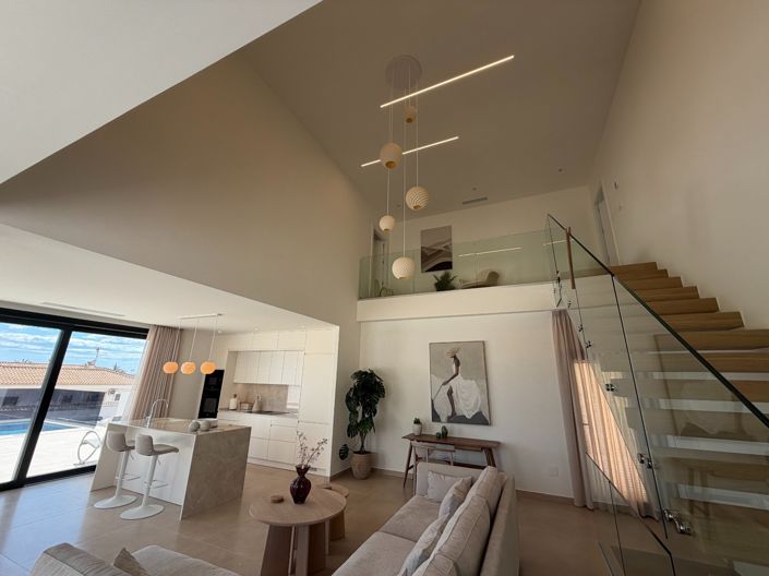 Image No.27-3 Bed Villa for sale