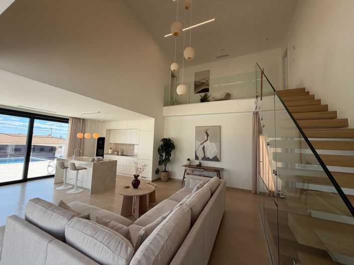 Image No.29-3 Bed Villa for sale