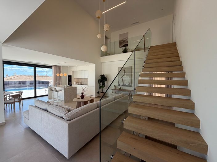 Image No.43-3 Bed Villa for sale