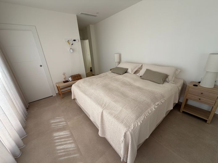 Image No.57-3 Bed Villa for sale