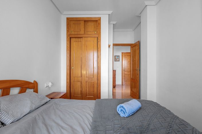 Image No.17-2 Bed Apartment for sale