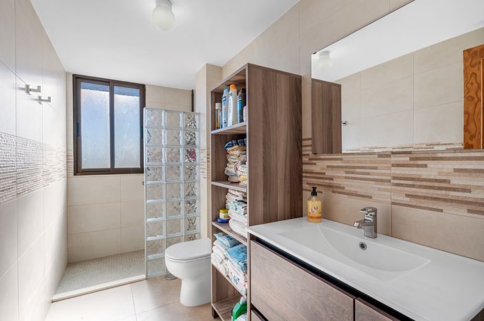 Image No.18-3 Bed Apartment for sale