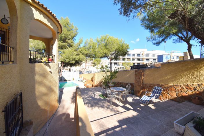 Image No.28-Villa de 6 chambres à vendre à Orihuela Costa