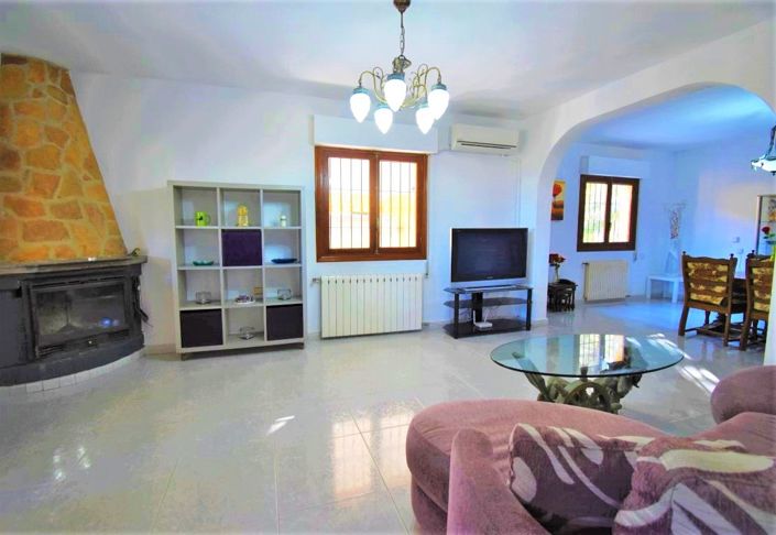 Image No.3-Villa de 6 chambres à vendre à Orihuela Costa