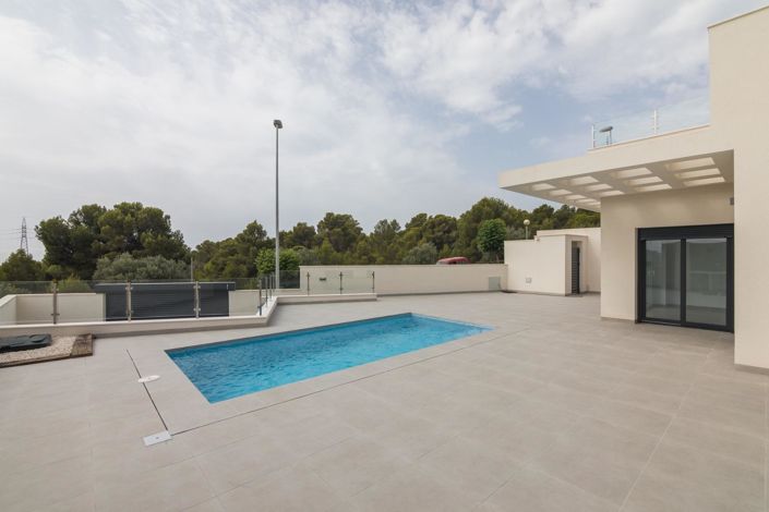 Image No.8-3 Bed Villa for sale