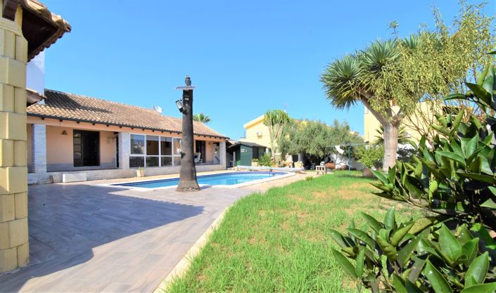 Image No.32-Villa de 4 chambres à vendre à Orihuela Costa