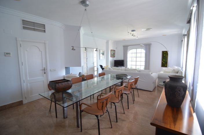 Image No.6-4 Bed Villa for sale