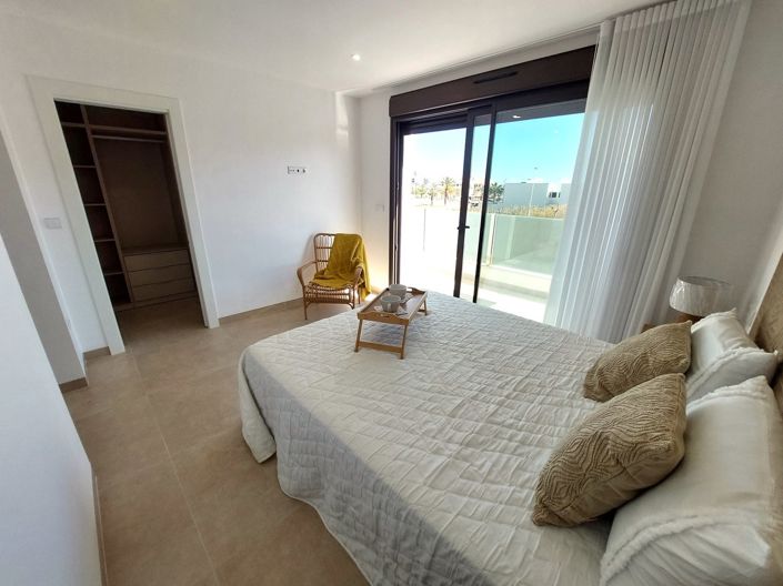 Image No.26-3 Bed Villa for sale
