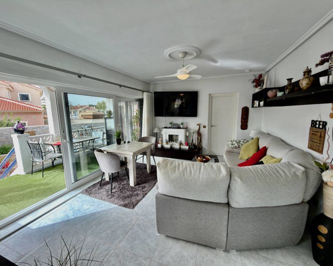 Image No.3-3 Bed Villa for sale