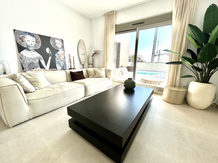 Image No.25-4 Bed Villa for sale