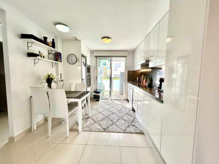 Image No.5-2 Bed Apartment for sale