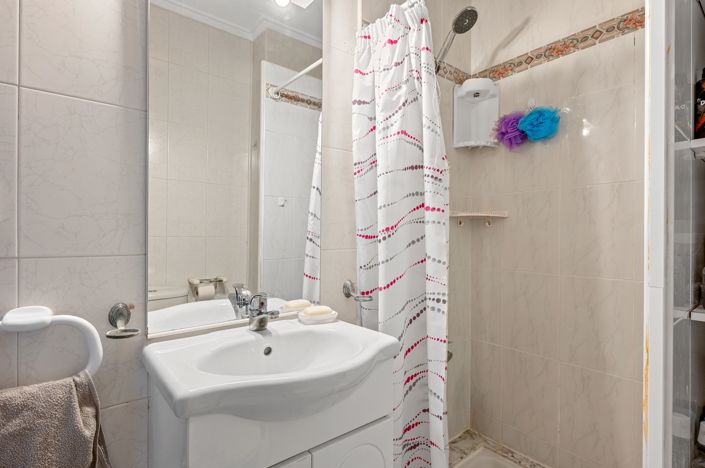 Image No.18-2 Bed Apartment for sale