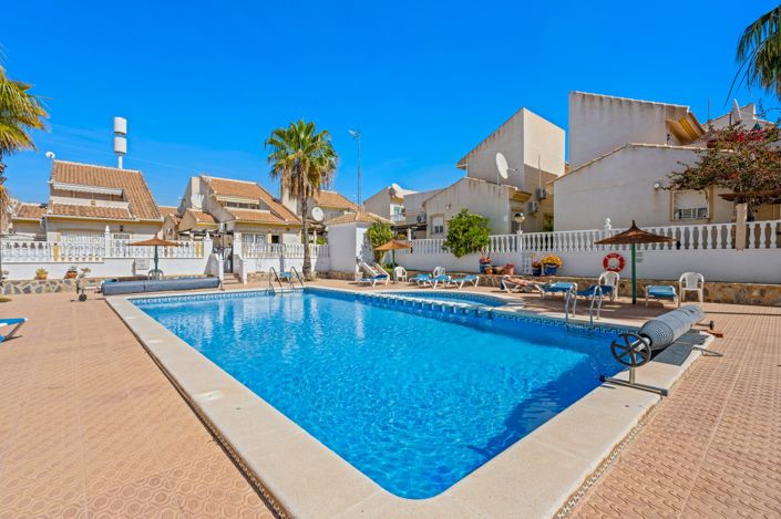 Image No.36-3 Bed Villa for sale