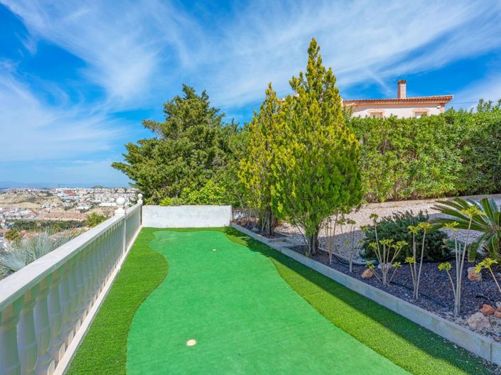 Image No.10-4 Bed Villa for sale