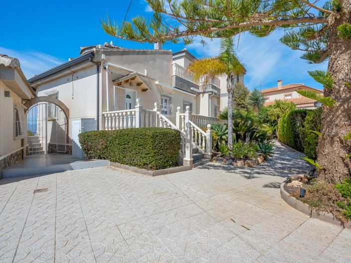 Image No.6-4 Bed Villa for sale