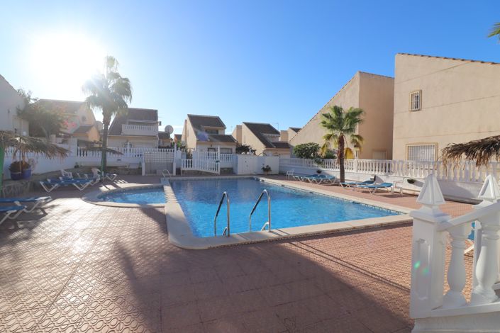 Image No.2-3 Bed Villa for sale