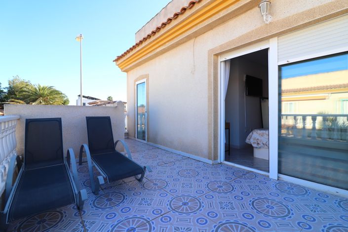 Image No.20-3 Bed Villa for sale