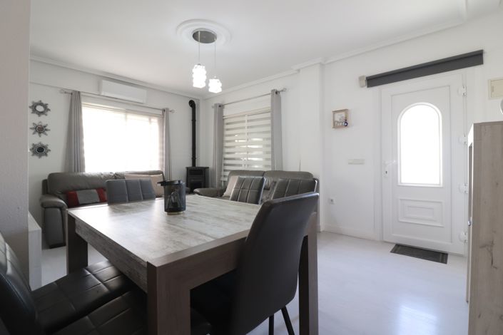 Image No.7-3 Bed Villa for sale
