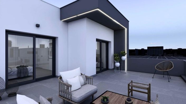 Image No.10-3 Bed Villa for sale