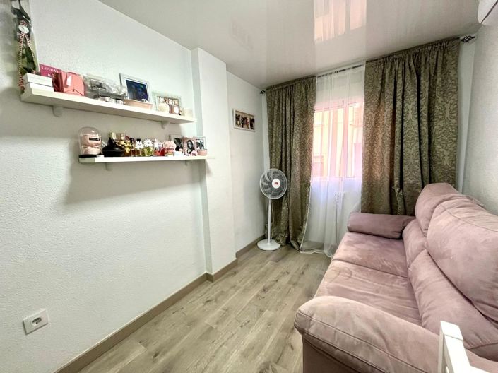 Image No.19-Appartement de 4 chambres à vendre à Torrevieja