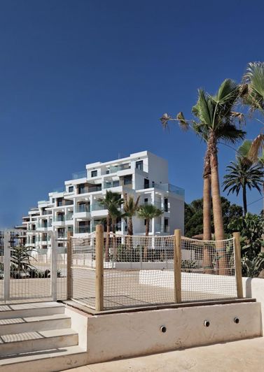 Image No.41-3 Bed Apartment for sale