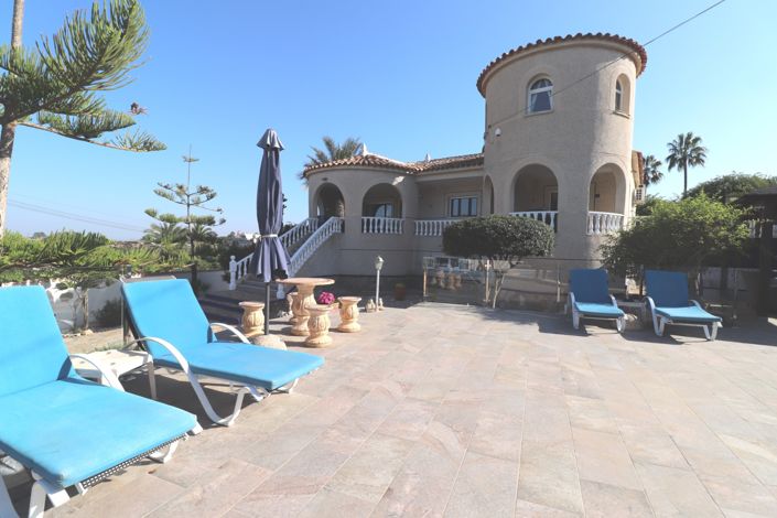 Image No.6-5 Bed Villa for sale