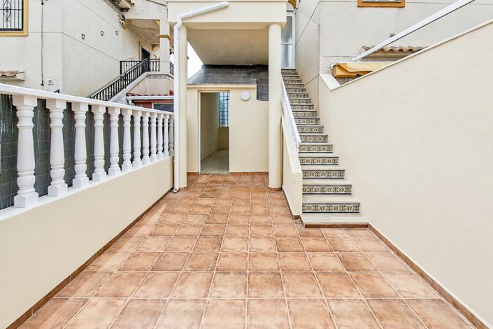 Image No.20-2 Bed Bungalow for sale