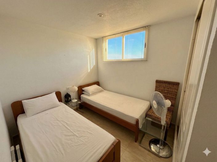 Image No.13-4 Bed Property for sale