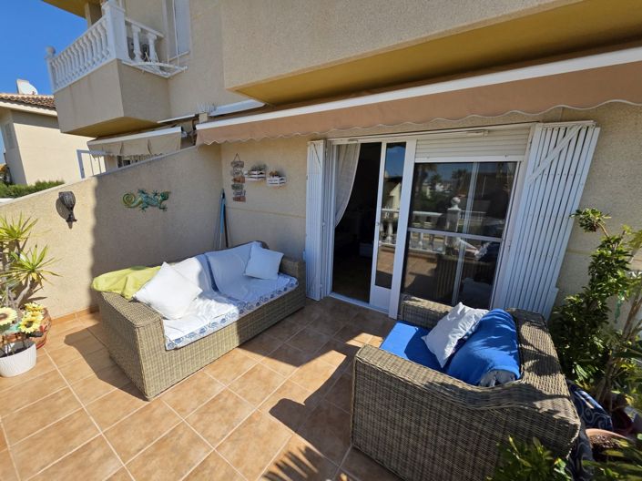 Image No.2-4 Bed Property for sale