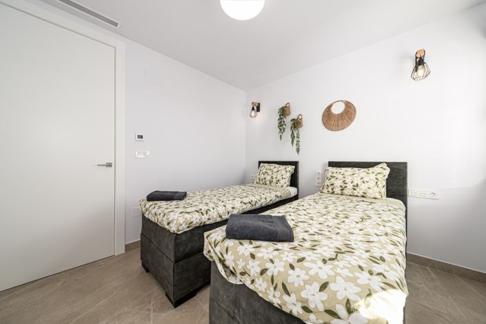 Image No.17-2 Bed Apartment for sale