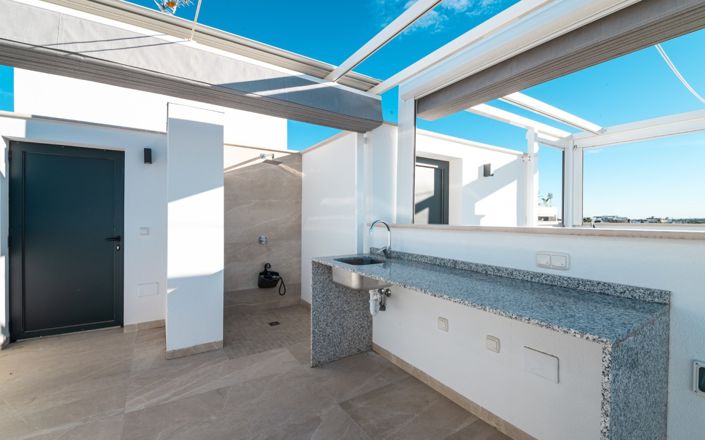 Image No.24-2 Bed Property for sale