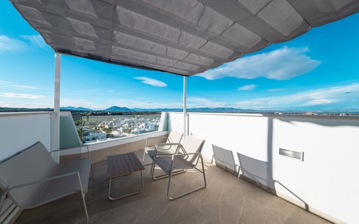 Image No.25-2 Bed Property for sale