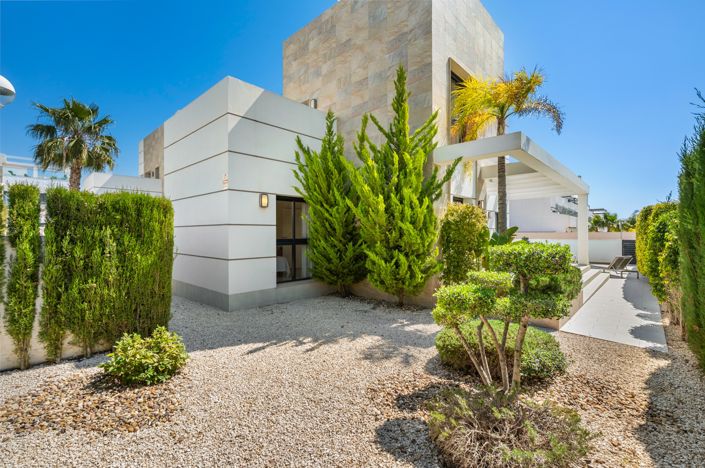 Image No.32-3 Bed Villa for sale
