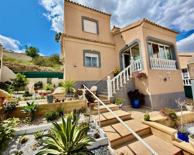Image No.18-3 Bed Villa for sale