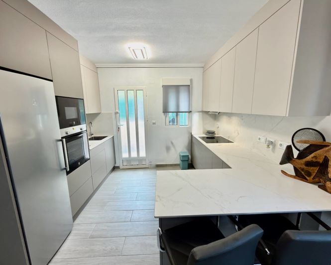 Image No.2-3 Bed Villa for sale