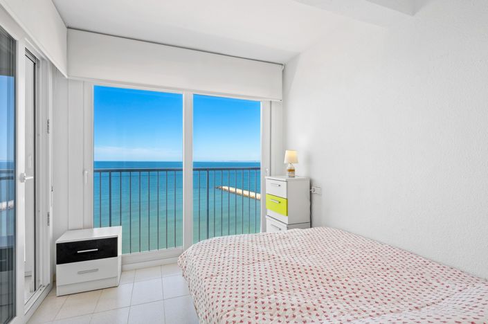 Image No.17-3 Bed Apartment for sale