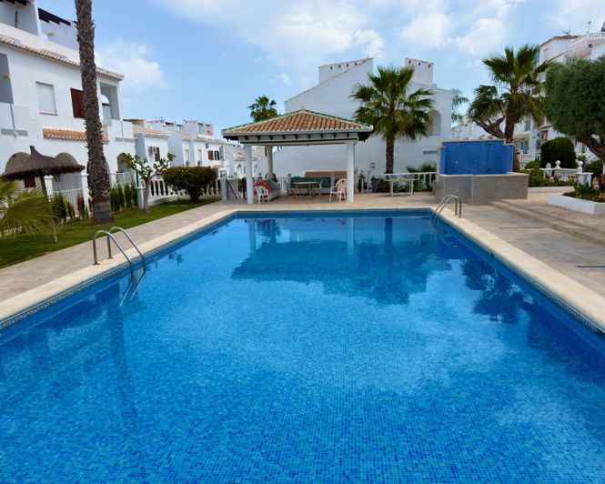 Image No.25-2 Bed Villa for sale