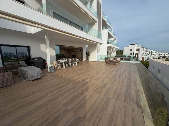 Image No.6-3 Bed Apartment for sale
