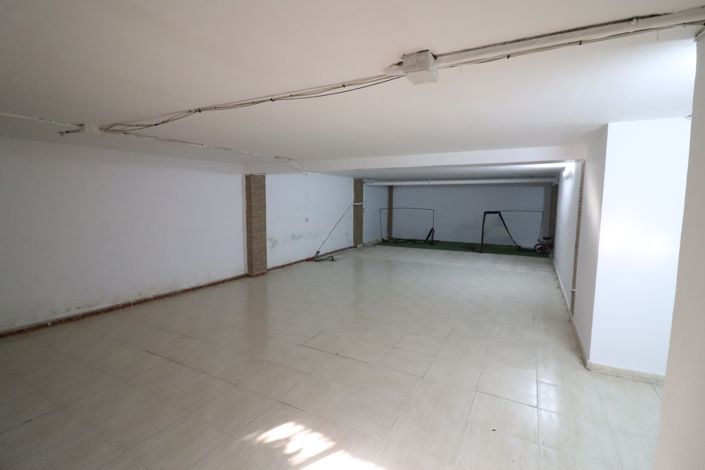 Image No.25-3 Bed Villa for sale