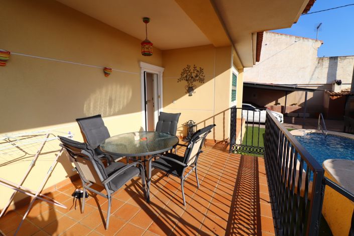 Image No.27-3 Bed Villa for sale