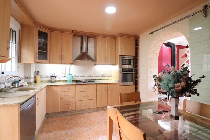 Image No.8-3 Bed Villa for sale