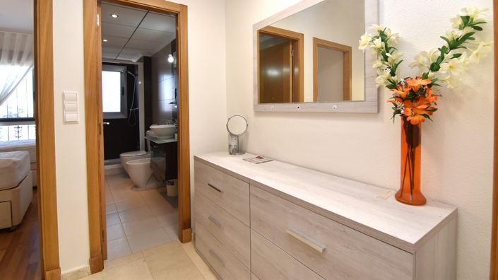 Image No.20-3 Bed Townhouse for sale