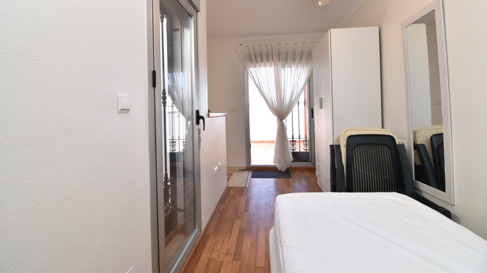 Image No.24-3 Bed Townhouse for sale
