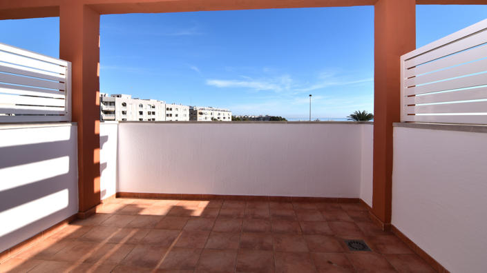 Image No.25-3 Bed Townhouse for sale