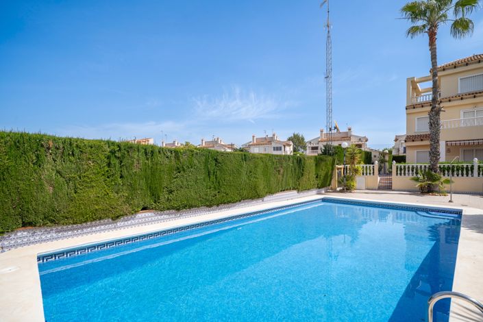 Image No.46-4 Bed Townhouse for sale